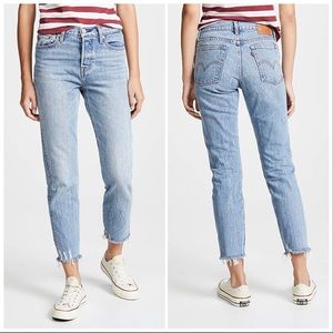 Levi’s Wedgie Icon Cropped Straight Leg Jeans 29